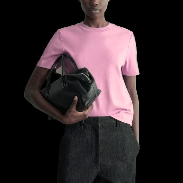 코스 COS 클린 컷 티셔츠