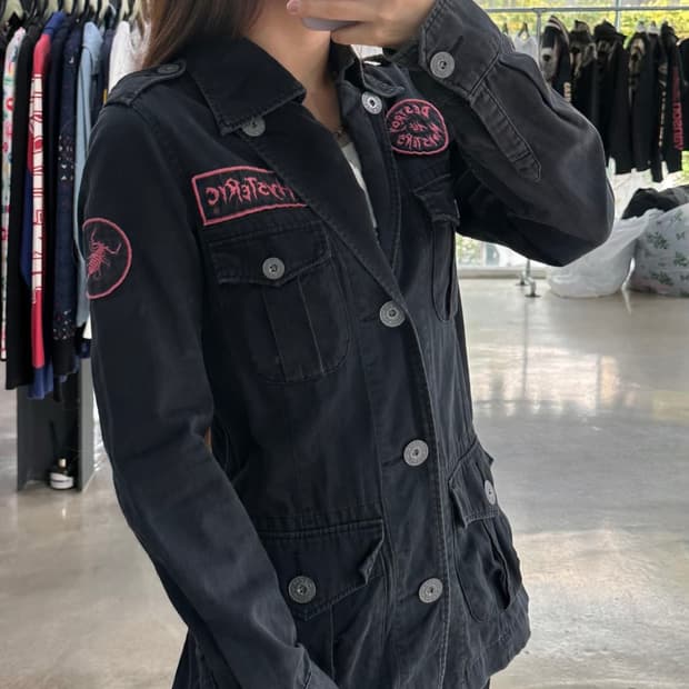 히스테릭글래머 멀티 포켓 자켓