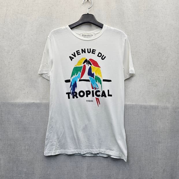 Etre Cecile 앵무새 그래픽 반팔 243.