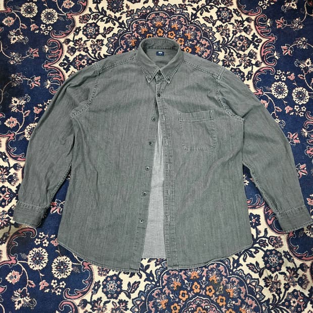 유니클로 버튼다운 흑청 데님 셔츠 L