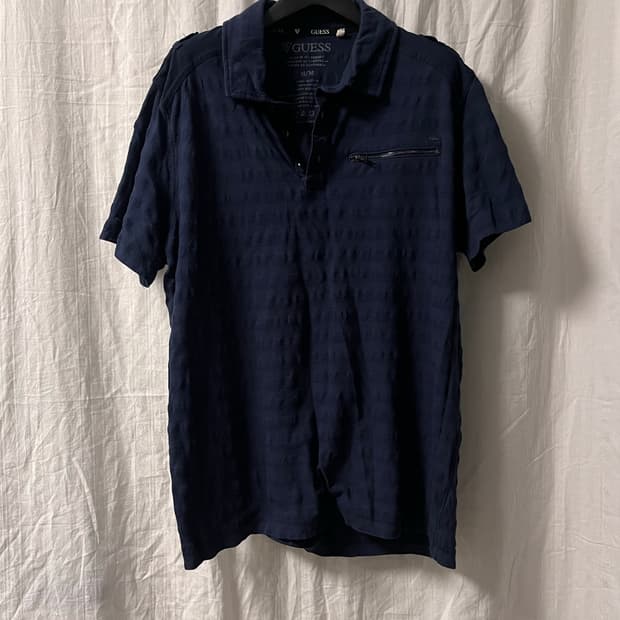 Guess Shoulder Tab Details Polo T-shirt