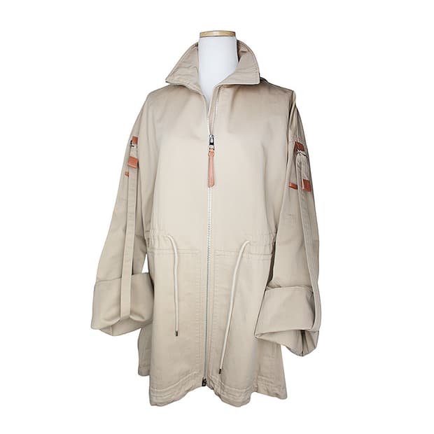 로에베 베이지 야상 자켓 66, 77