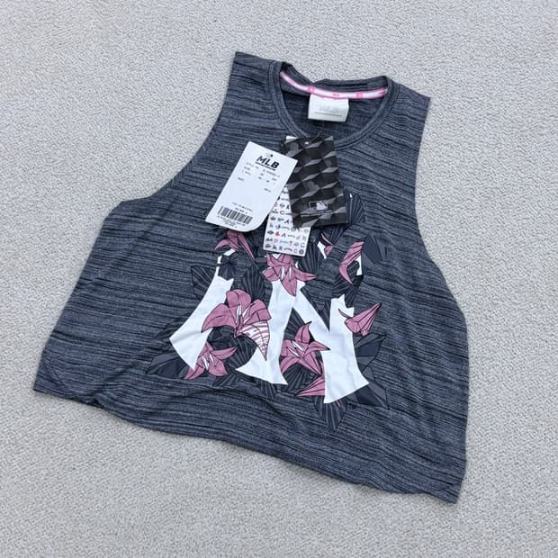 85 새상품 MLB 여성 크롭 나시 탑 0415E