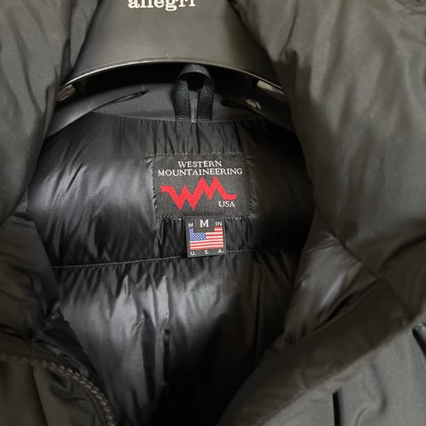 Western mountaineering 멜트다운 재킷 판매합니다. 
