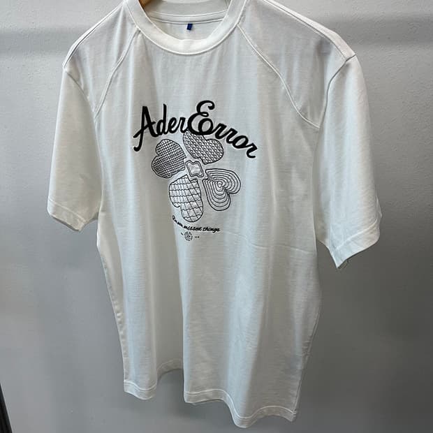 95) 아더에러 테버로고 반팔티 