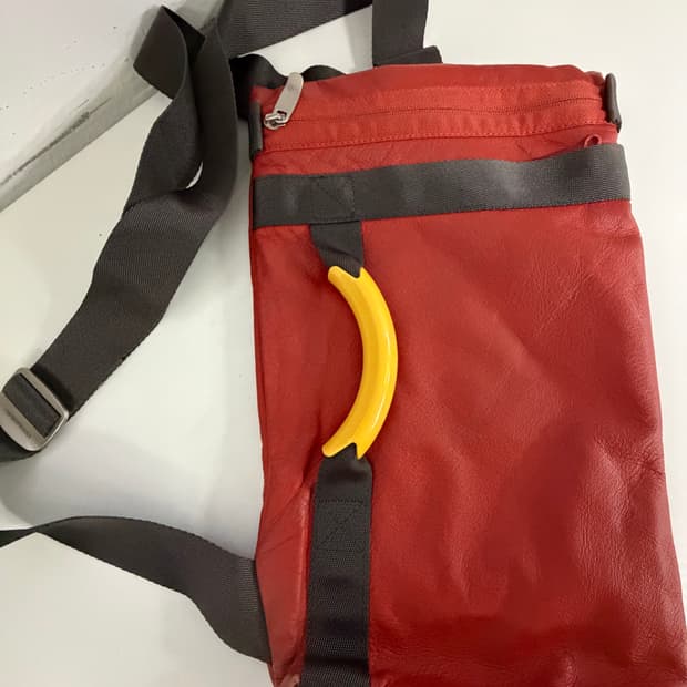 정품) 만다리나덕 크로스백