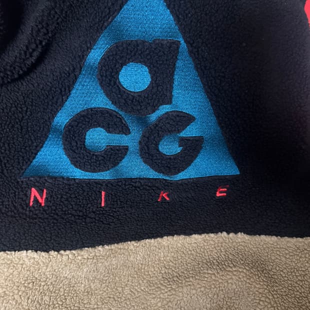 나이키 ACG 플리스 베스트