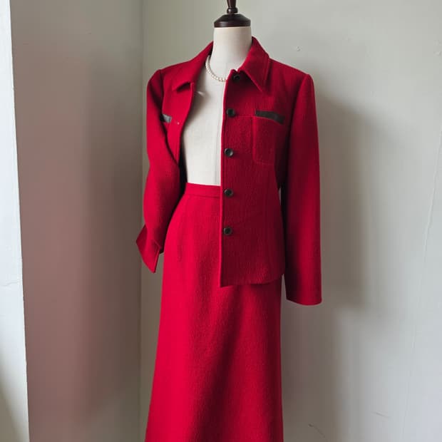 레드 울 트위드 셋업