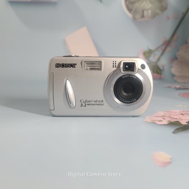 소니 사이버샷 dsc p32 디카 (빈티지 카메라)