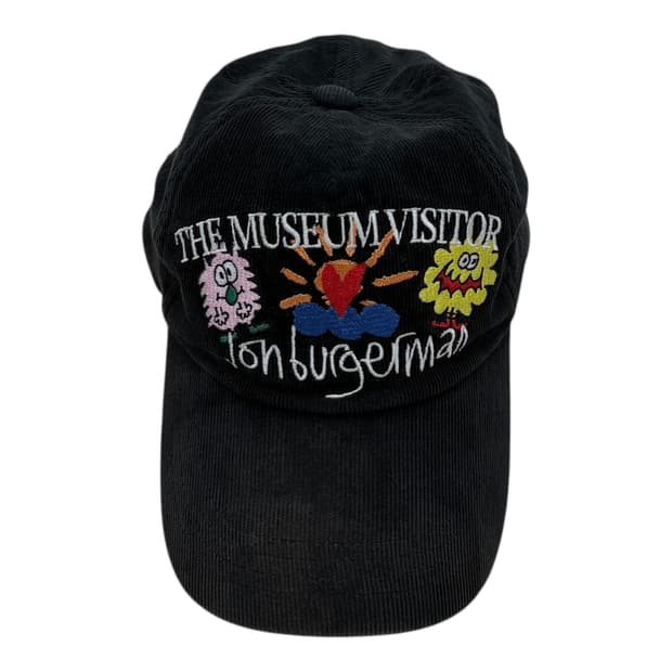 더뮤지엄비지터 x 존 버거맨 핑키 윙키 & 찰리 코듀로이 볼캡 블랙