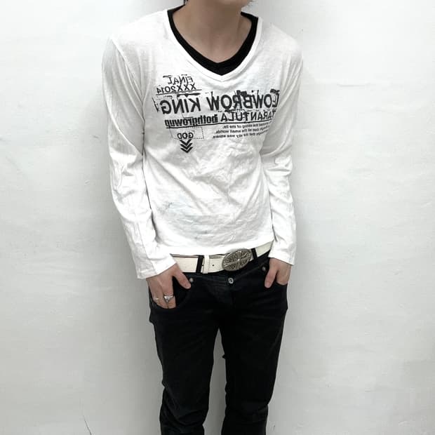 Beaumere lettering layered sleeve