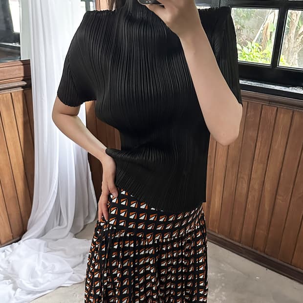 PLEATS PLEASE short-sleeve