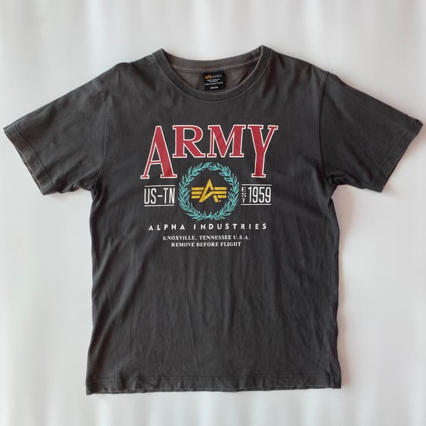 알파 인더스트리 밀리터리 아카이브 ARMY 로고 티셔츠