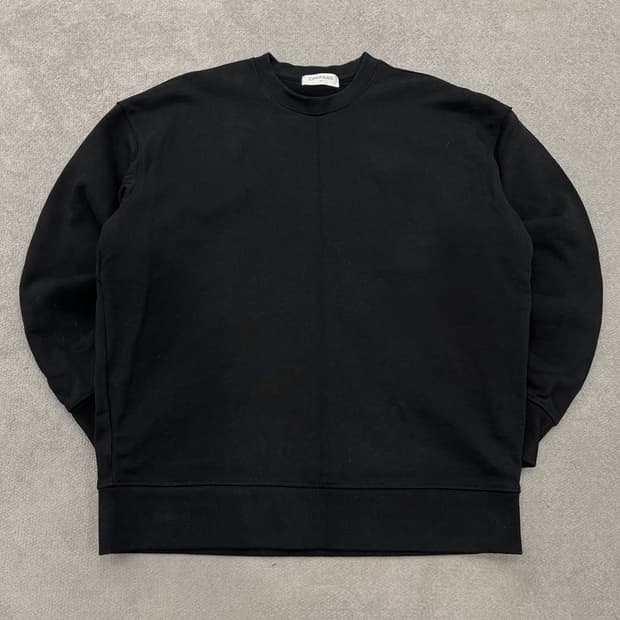 M ZAVANAS 맨투맨 티셔츠