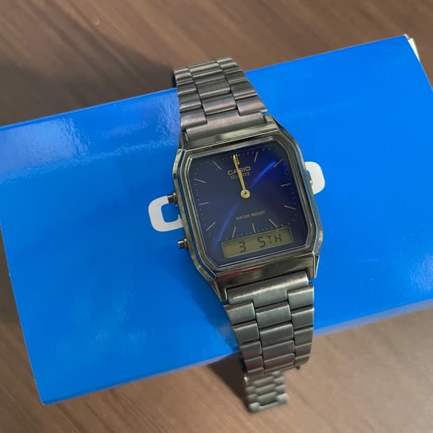 카시오 메탈 시계 청판 모델 aq-230gg