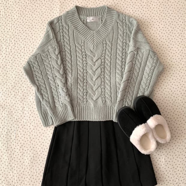 뮤트 민트 모리 케이블 니트