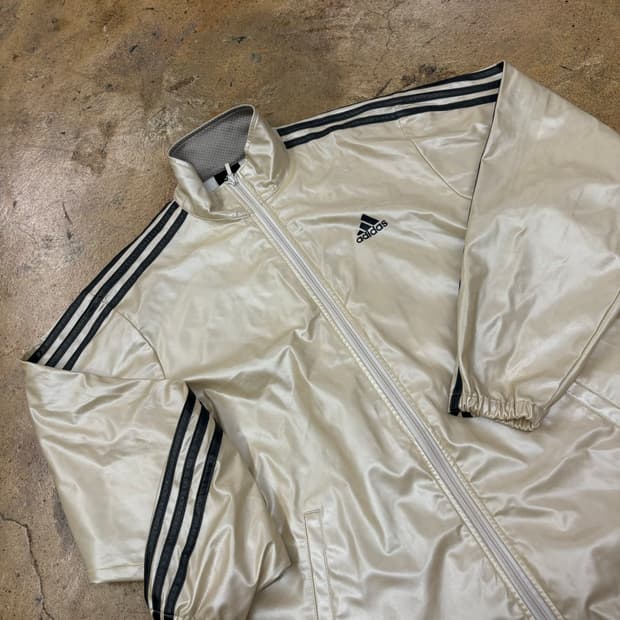 아디다스 베이지 유광 트랙탑 자켓 져지