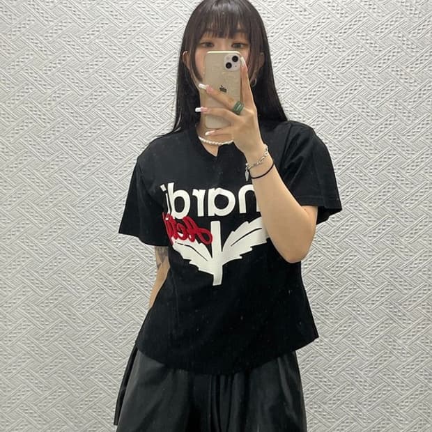 마르디메르크디 악티브 빈티지 프린팅 세미크롭 반팔티 100 C13624
