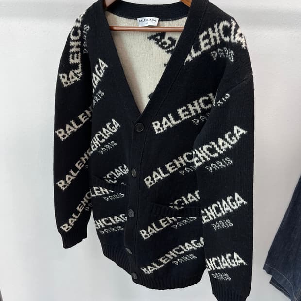 여) 발렌시아가 레터링 롱가디건 