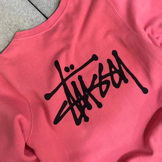 스투시 핑크 스탁 로고 맨투맨