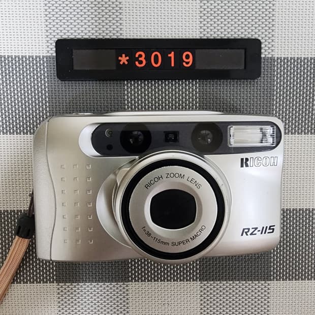 리코 RZ-115 DATE 필름카메라