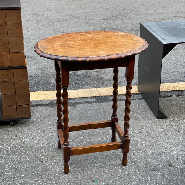 🍀영국 바를리 트위스트 원형 사이드테이블_2