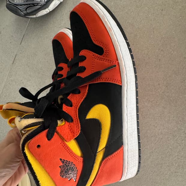 완전새것수준!!! 나이키 에어 조던 1 줌 에어 컴포트 260mm