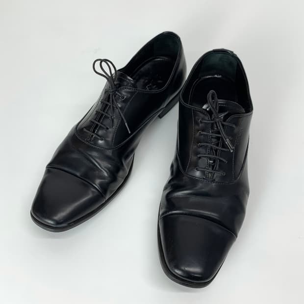 프라다 레더 더비 슈즈