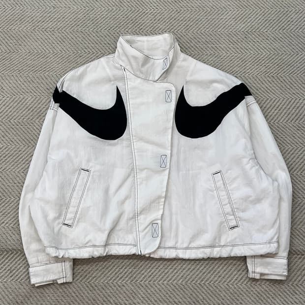 나이키 스우시 리펠 우븐자켓  r3477