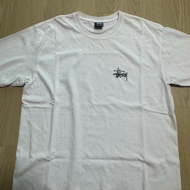 BASIC STÜSSY TEE