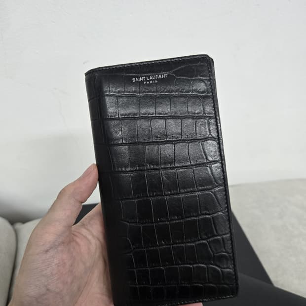 [보증서 A급]입생로랑 크로커다일 장지갑
