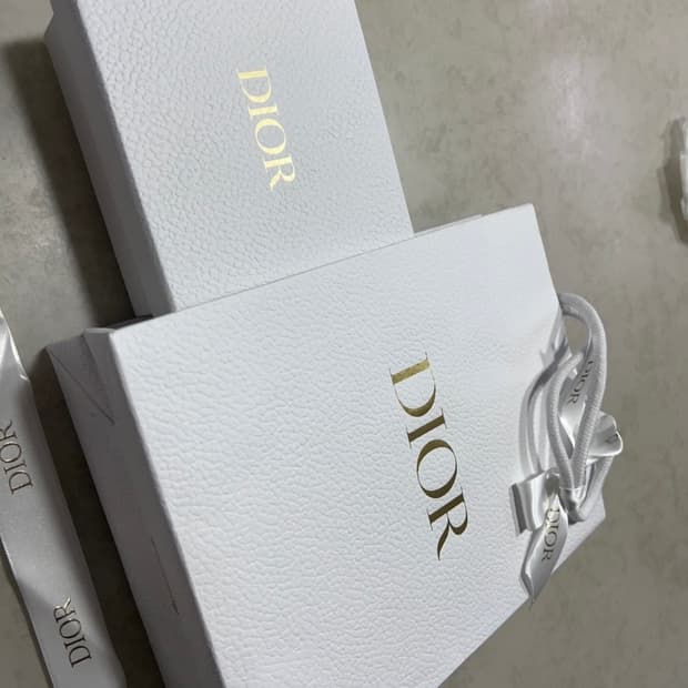 디올 카드지갑