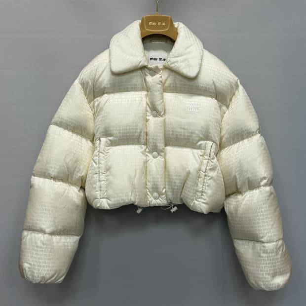 미우미우 크롭 나일론 다운 패딩 자켓 ( 55~66 )
