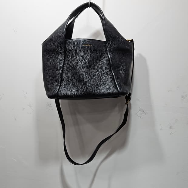 말로(malo) 가죽 토트백 겸 크로스백 블랙 