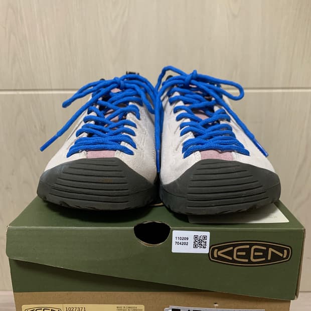 킨 재스퍼 스웨이드 스니커즈 버치 펀