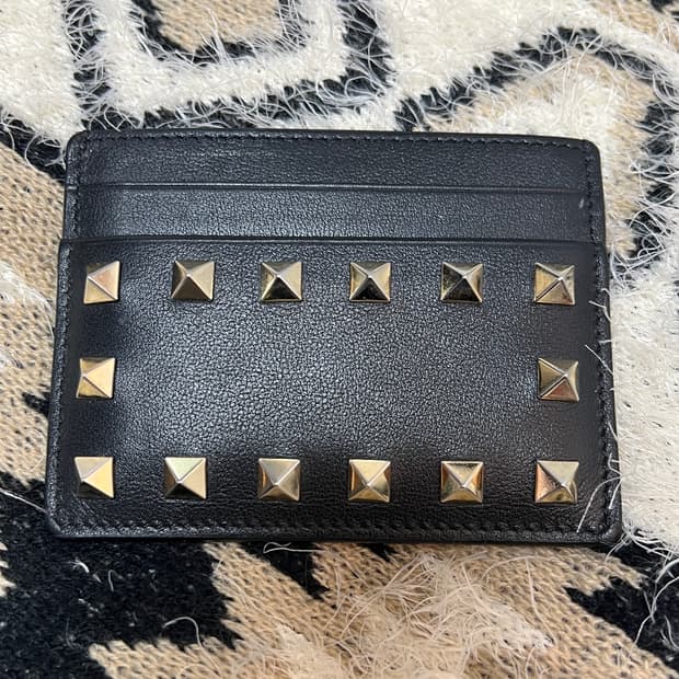 발렌티노 락스터드 카드지갑 카드홀더