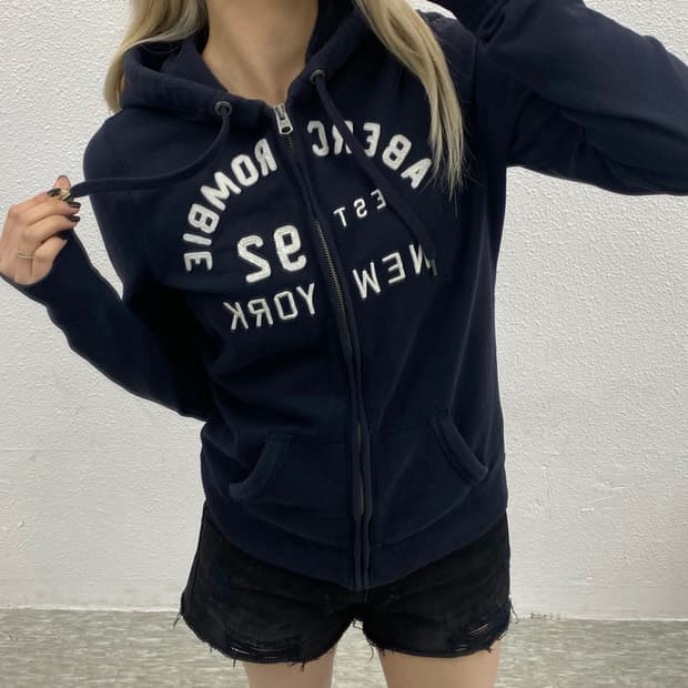아베크롬비 센터로고 네이비 후드집업 M