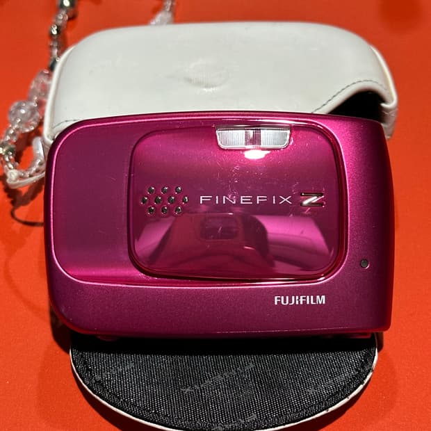 Finepix z30 핑크 디카