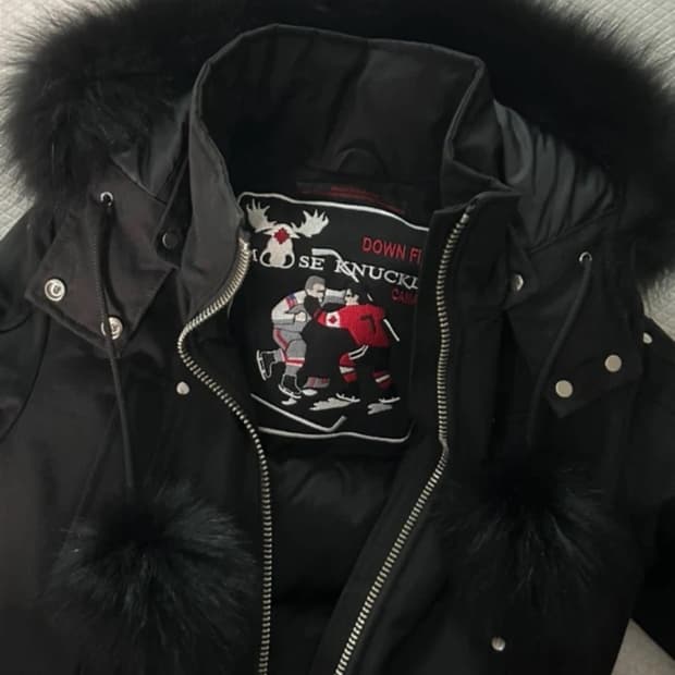 무스너클 발리스틱 봄버패딩