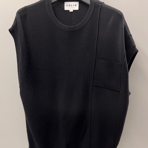 솔리드옴므 언발란스 니트 베스트 50