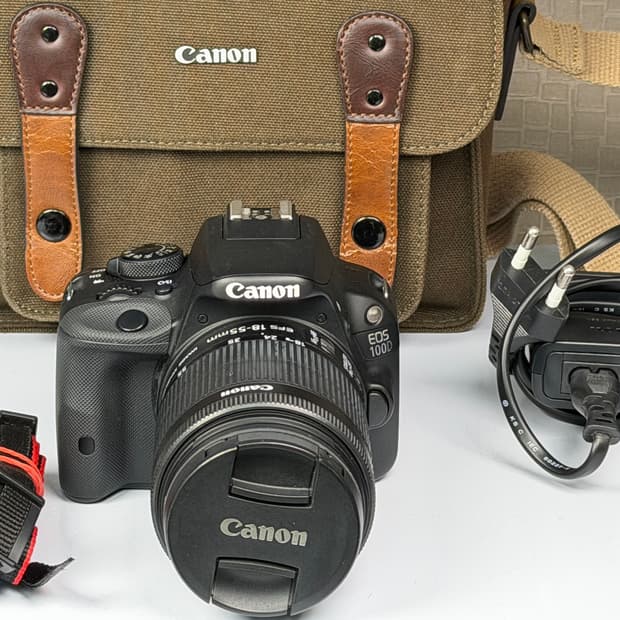 캐논 EOS 100D 블랙 DSLR 카메라