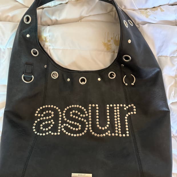 Asur 애즈유아 크래시 아일렛 숄더백 블랙