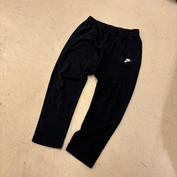 나이키 베이직 로고 블랙 트레이닝 팬츠