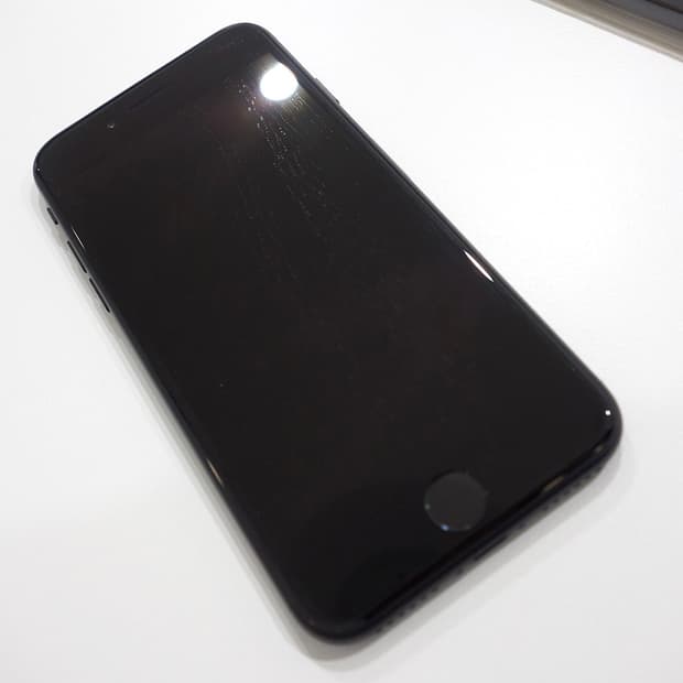 아이폰se2 블랙 리퍼