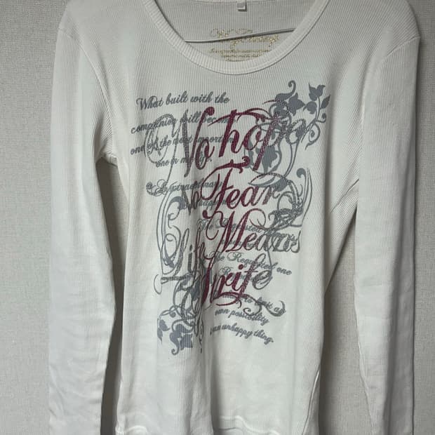 슬림핏 골지 롱슬리브 빈티지 프린팅 화이트 롱슬리브 y2k 펑크 데일리