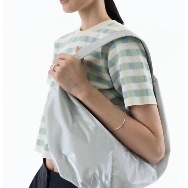 아모멘토 실버백