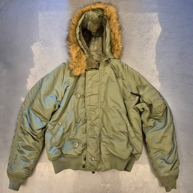 알파인더스트리 N2B 파카