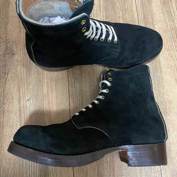 솔리드브라스앤코 스웨이드 부츠 판매합니다.