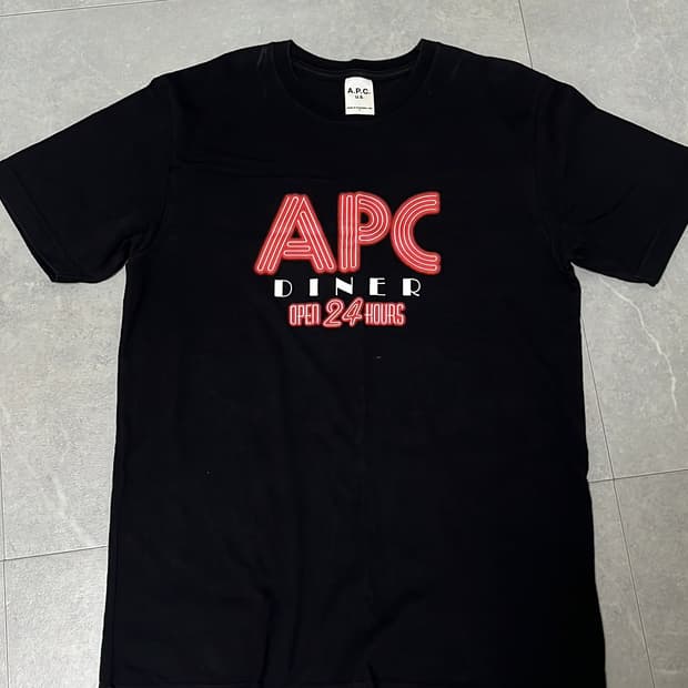apc 반팔티