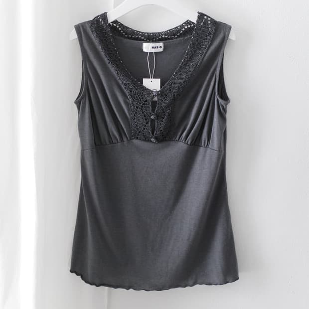 lace sleeveless